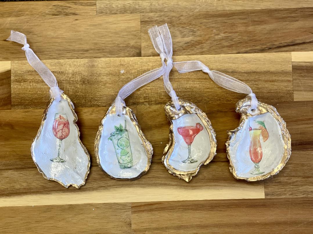 Cocktail Shell Ornament Set