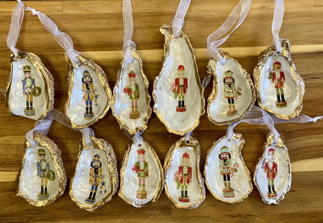 Nutcracker Shell Ornaments Set