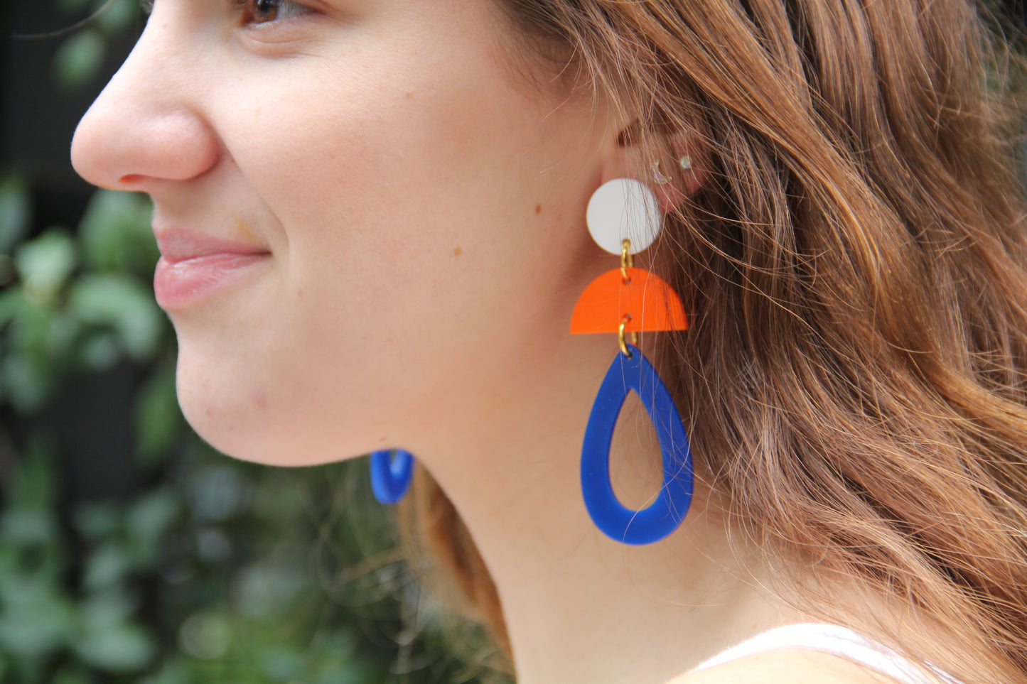 Go 'Stros Earrings